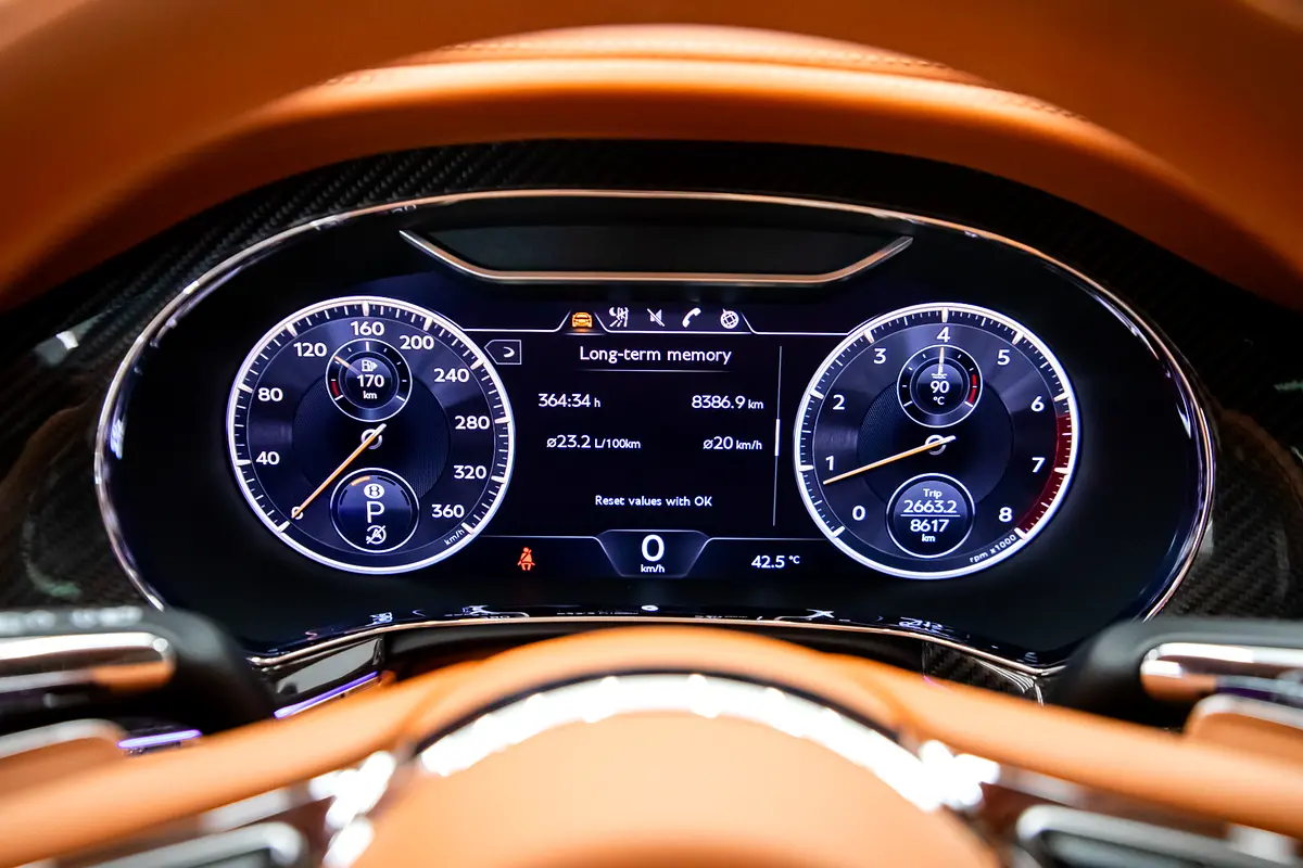 BENTLEY Flying Spur W12 2022 - photo 8 - Import Émirats | International Cars