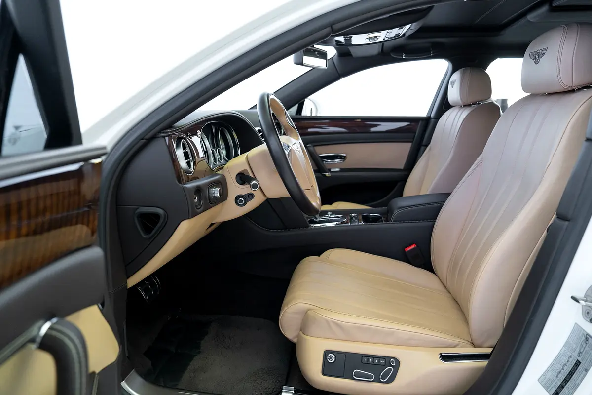 BENTLEY Flying Spur Other 2016 - photo 11 - Import Émirats | International Cars