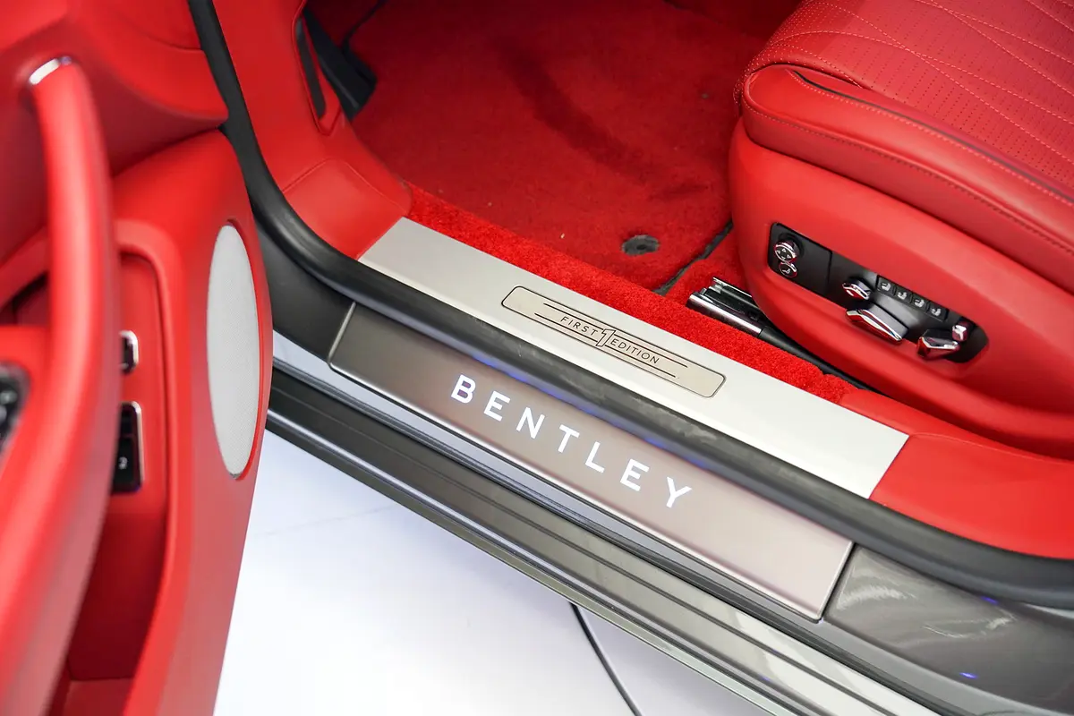 BENTLEY Flying Spur W12 First Edition 2021 - photo 11 - Import Émirats | International Cars