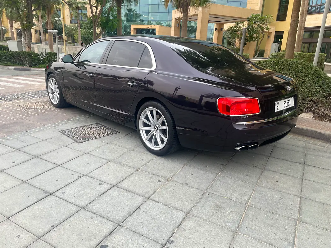 BENTLEY Flying Spur Mulliner 2016 - photo 5 - Import Émirats | International Cars