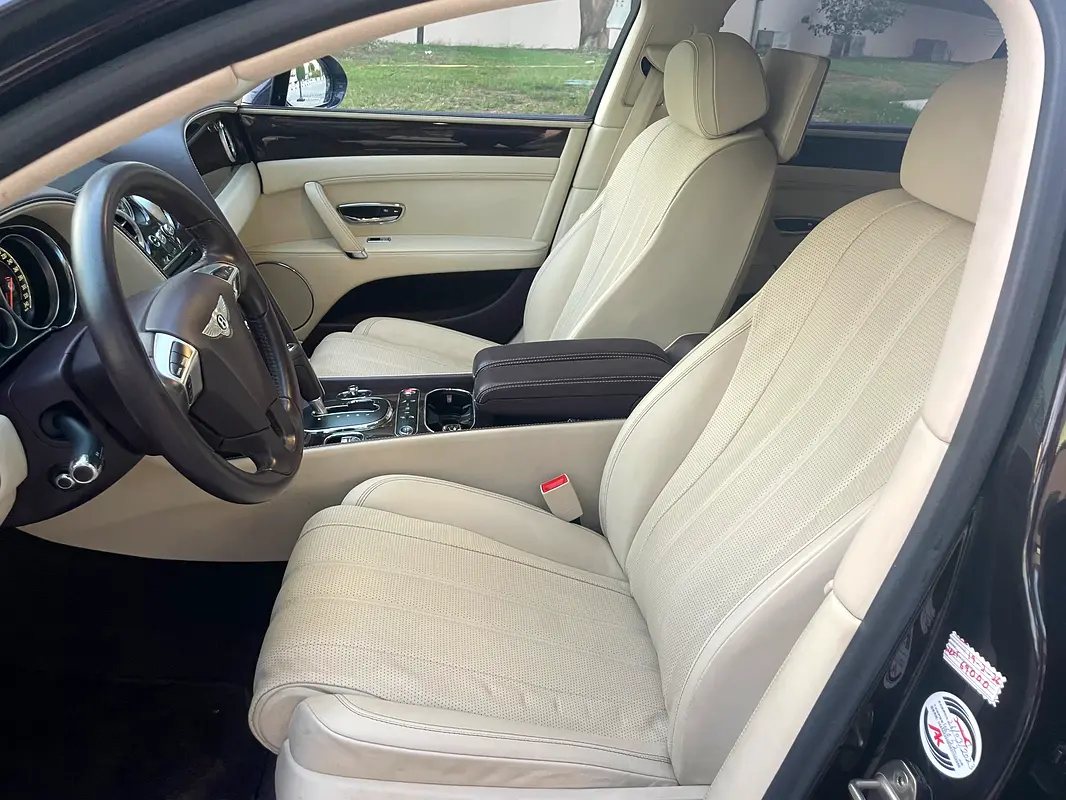 BENTLEY Flying Spur Mulliner 2016 - photo 9 - Import Émirats | International Cars