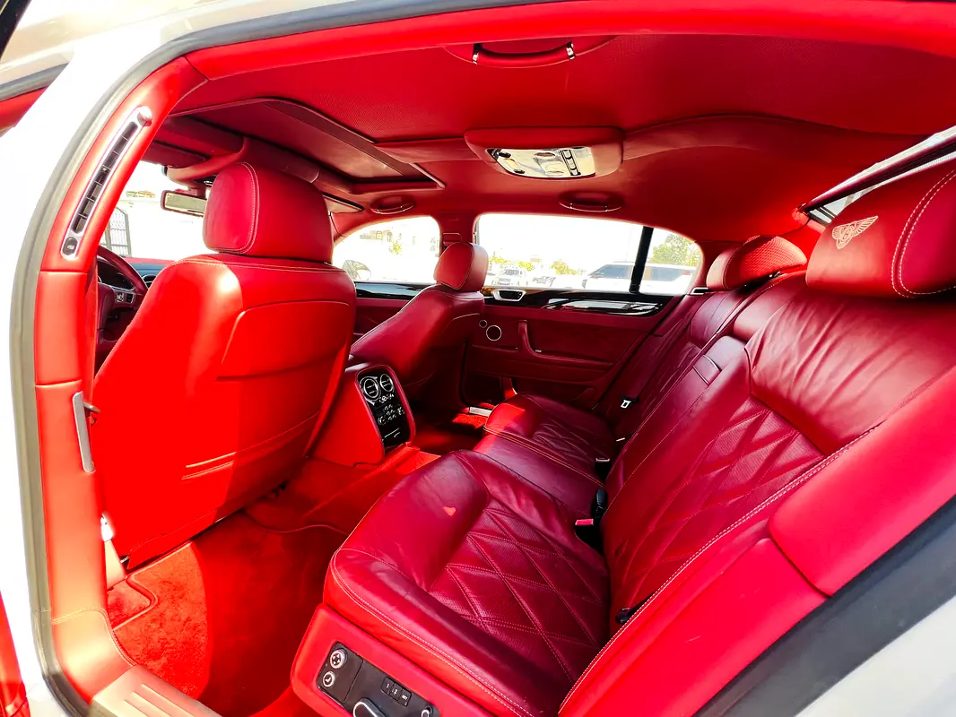 BENTLEY Flying Spur Speed 2012 - photo 8 - Import Émirats | International Cars