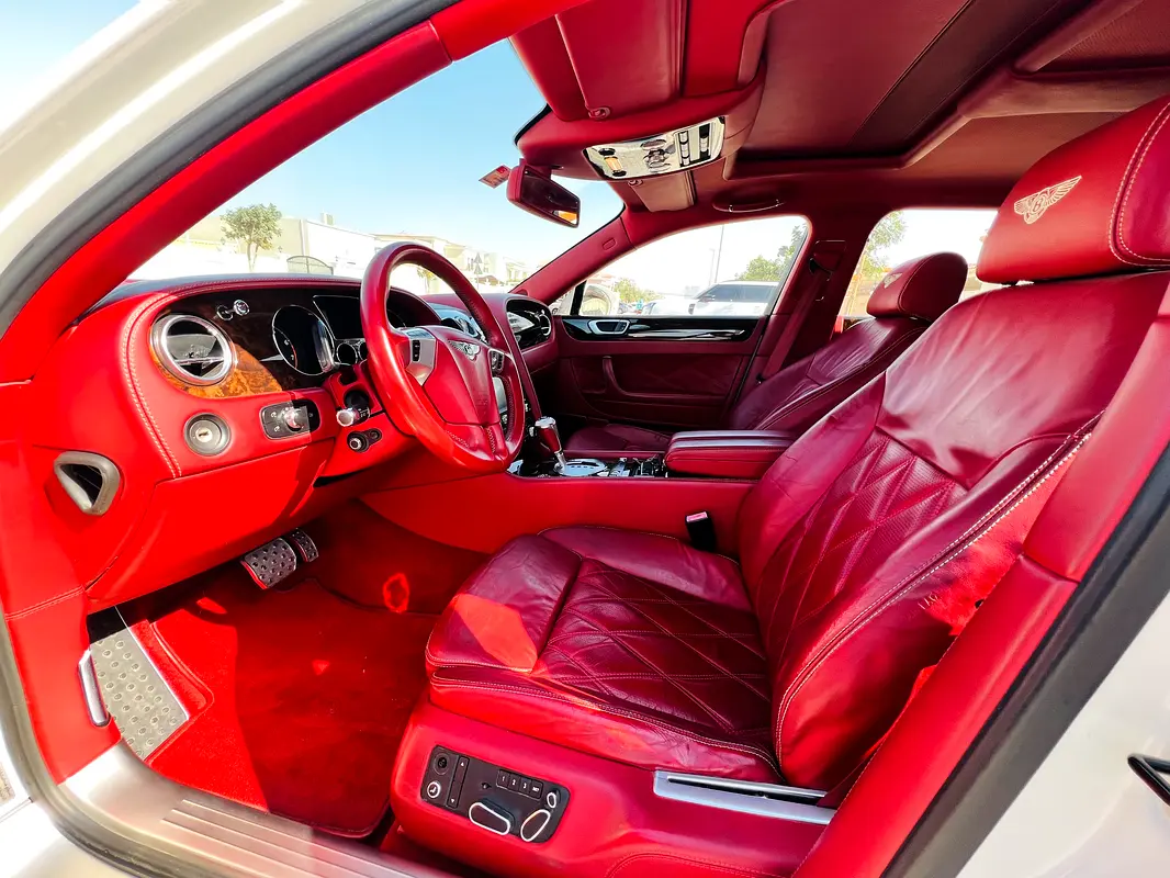 BENTLEY Flying Spur Speed 2012 - photo 9 - Import Émirats | International Cars