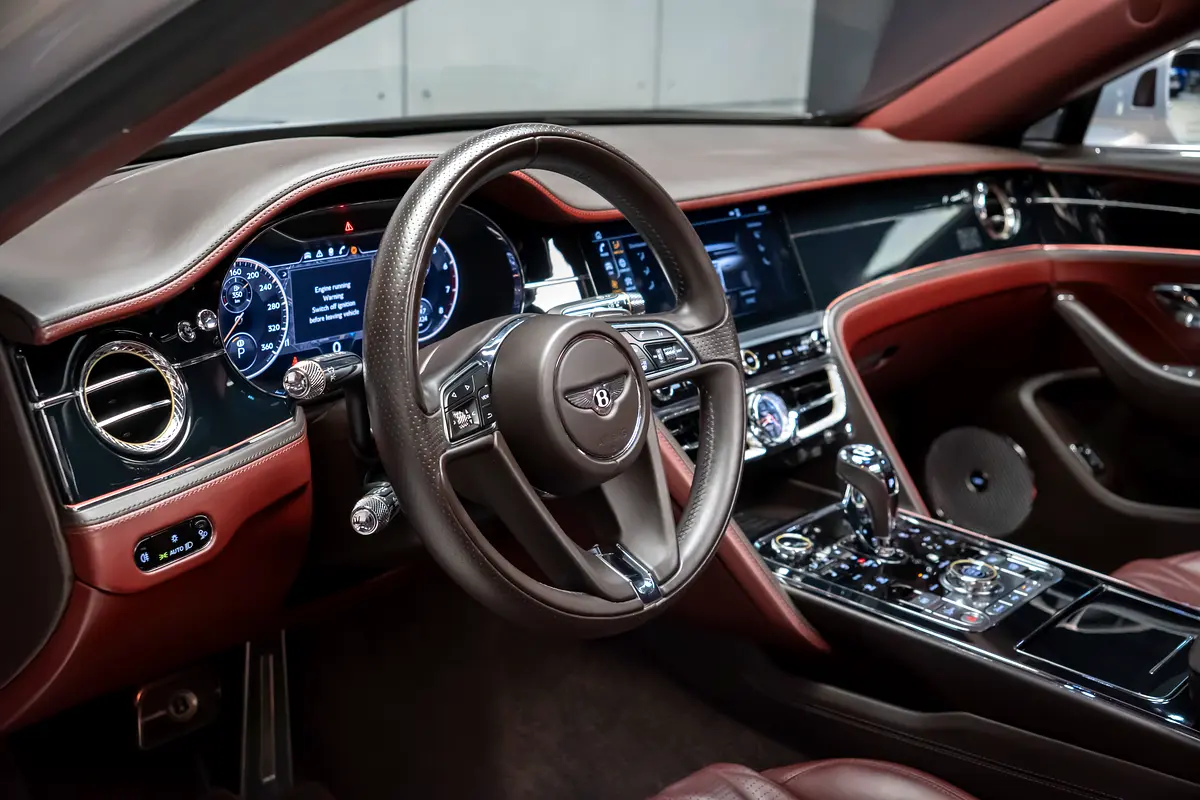 BENTLEY Flying Spur W12 First Edition 2021 - photo 11 - Import Émirats | International Cars