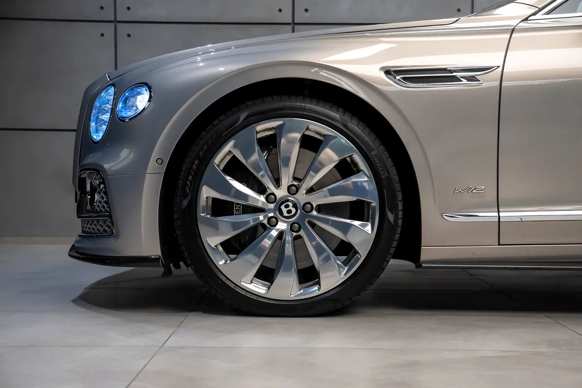 BENTLEY Flying Spur W12 First Edition 2021 - photo 5 - Import Émirats | International Cars