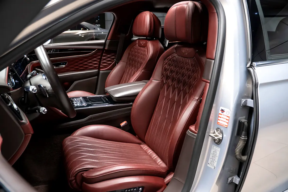 BENTLEY Flying Spur W12 First Edition 2021 - photo 9 - Import Émirats | International Cars