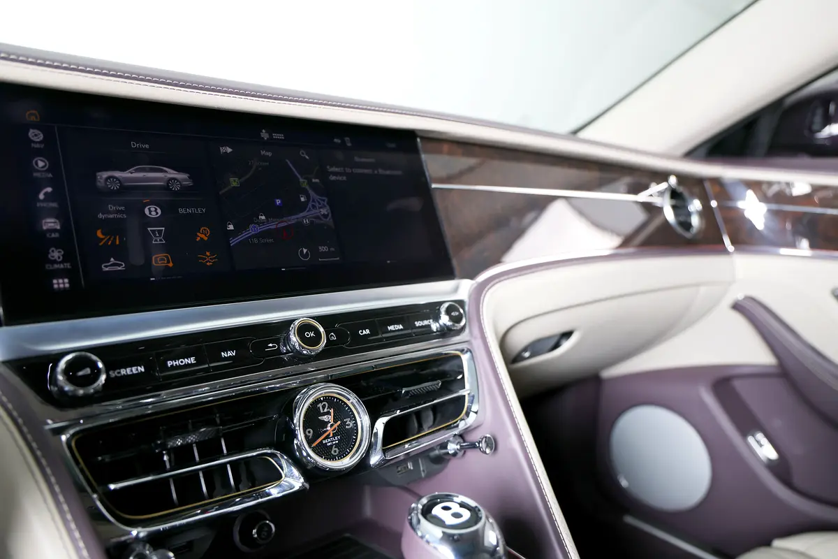 BENTLEY Flying Spur W12 2022 - photo 10 - Import Émirats | International Cars