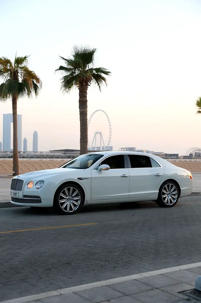 BENTLEY Flying Spur W12 2015 - photo 2 - Import Émirats | International Cars