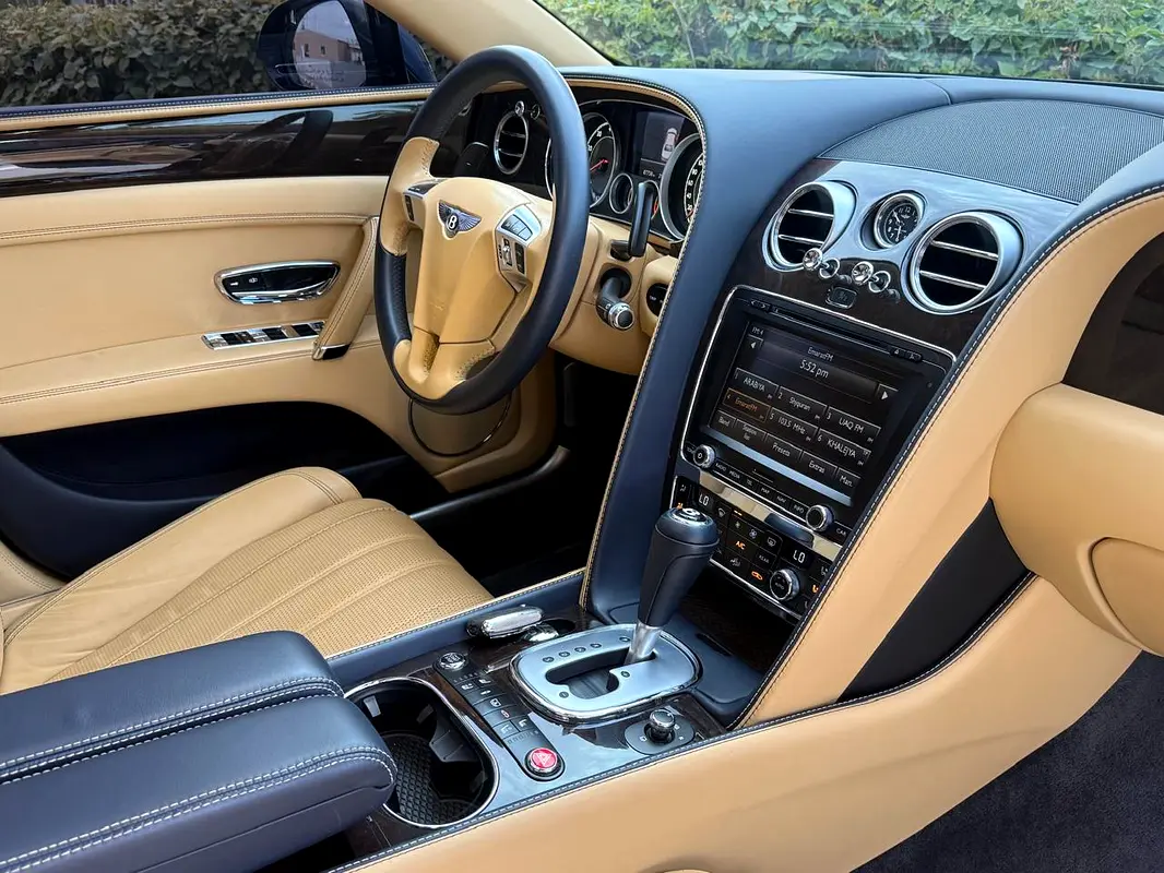 BENTLEY Flying Spur W12 Speed 2014 - photo 11 - Import Émirats | International Cars