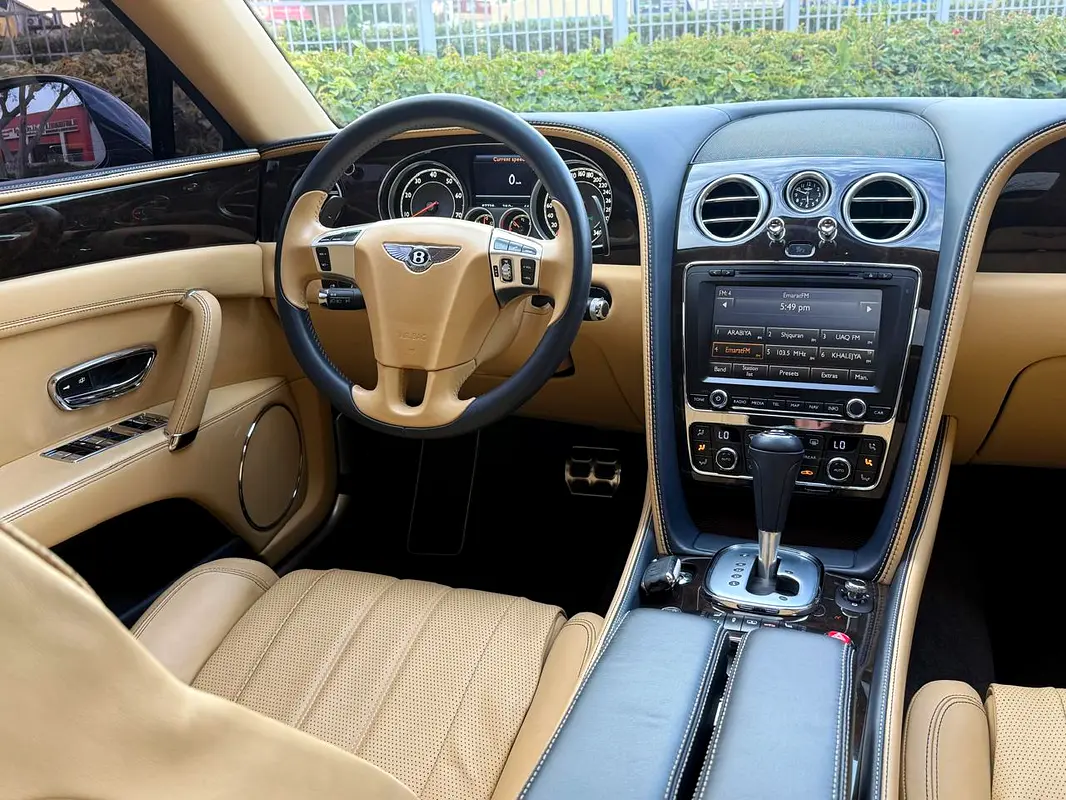 BENTLEY Flying Spur W12 Speed 2014 - photo 12 - Import Émirats | International Cars