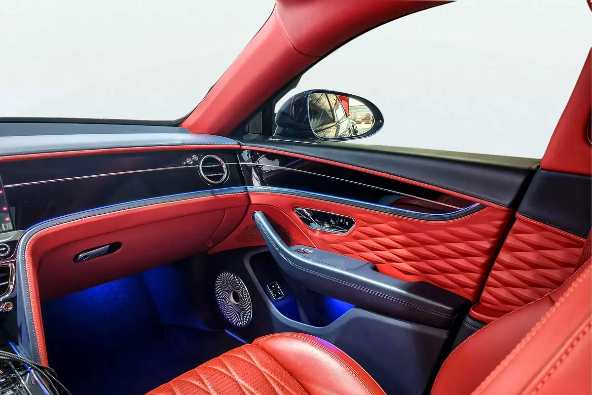 BENTLEY Flying Spur V8 S 2022 - photo 10 - Import Émirats | International Cars