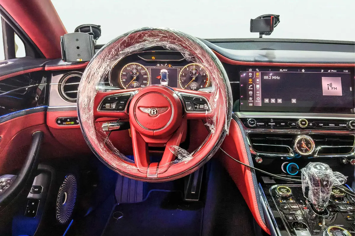 BENTLEY Flying Spur V8 S 2022 - photo 9 - Import Émirats | International Cars