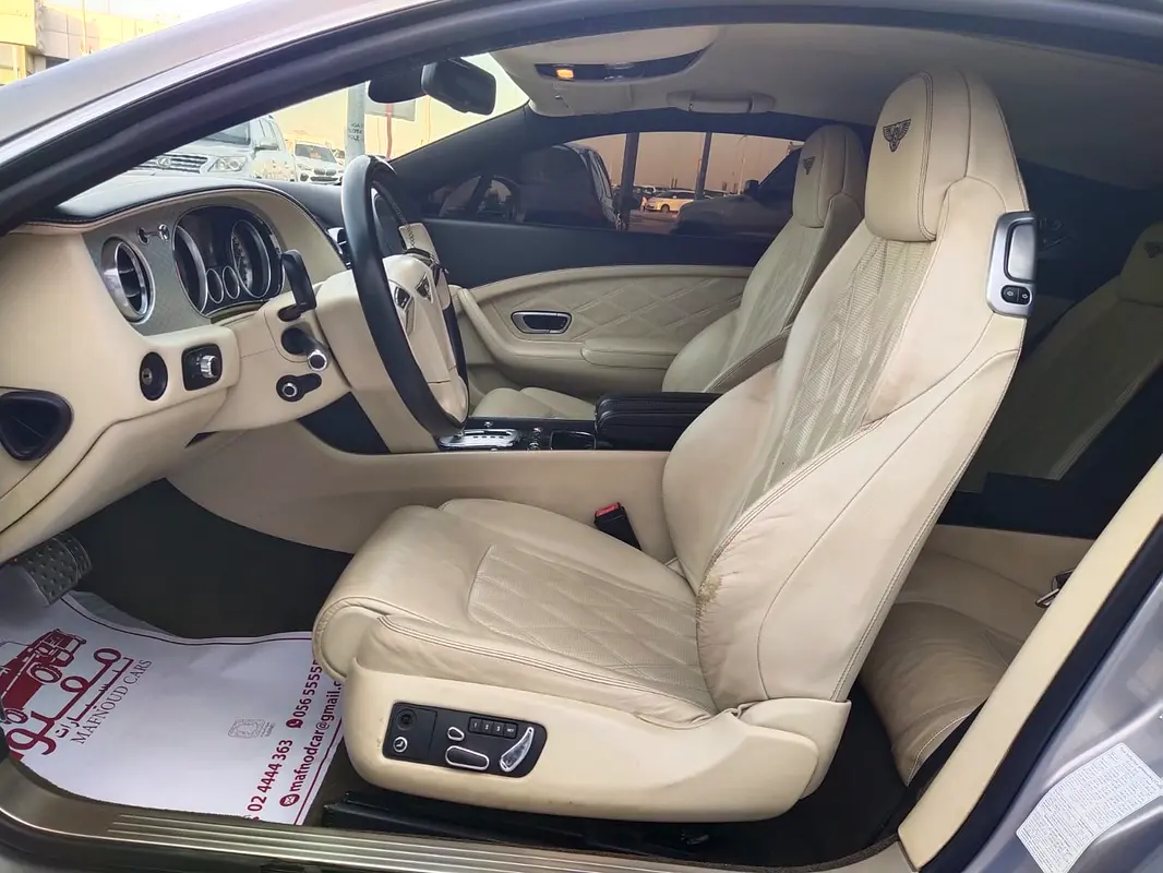 BENTLEY Continental GT 2012 - photo 9 - Import Émirats | International Cars
