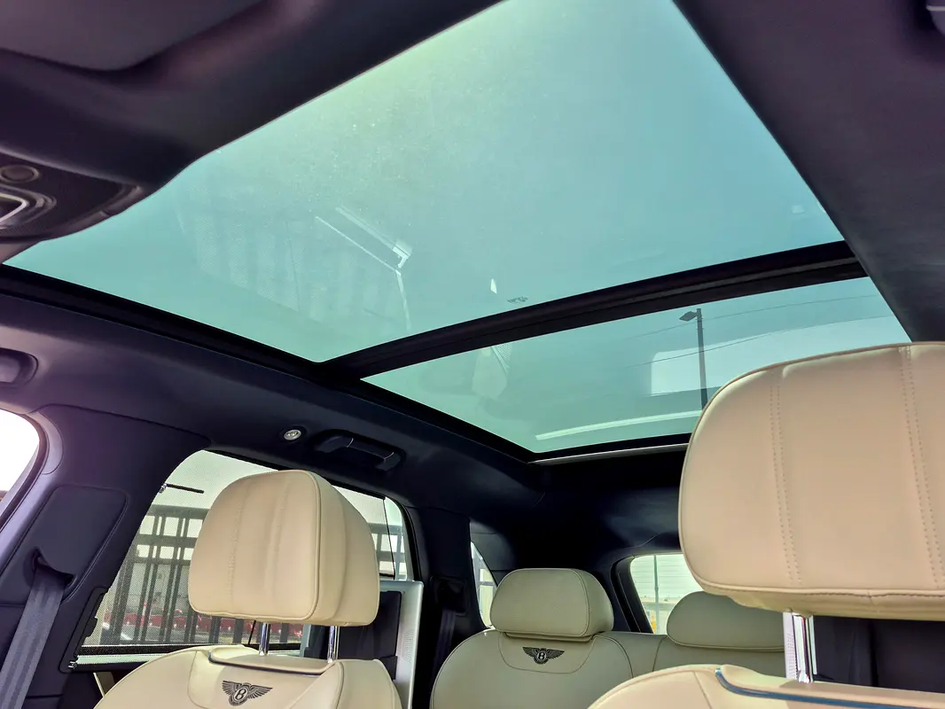 BENTLEY Bentayga Standard 2020 - photo 11 - Import Émirats | International Cars