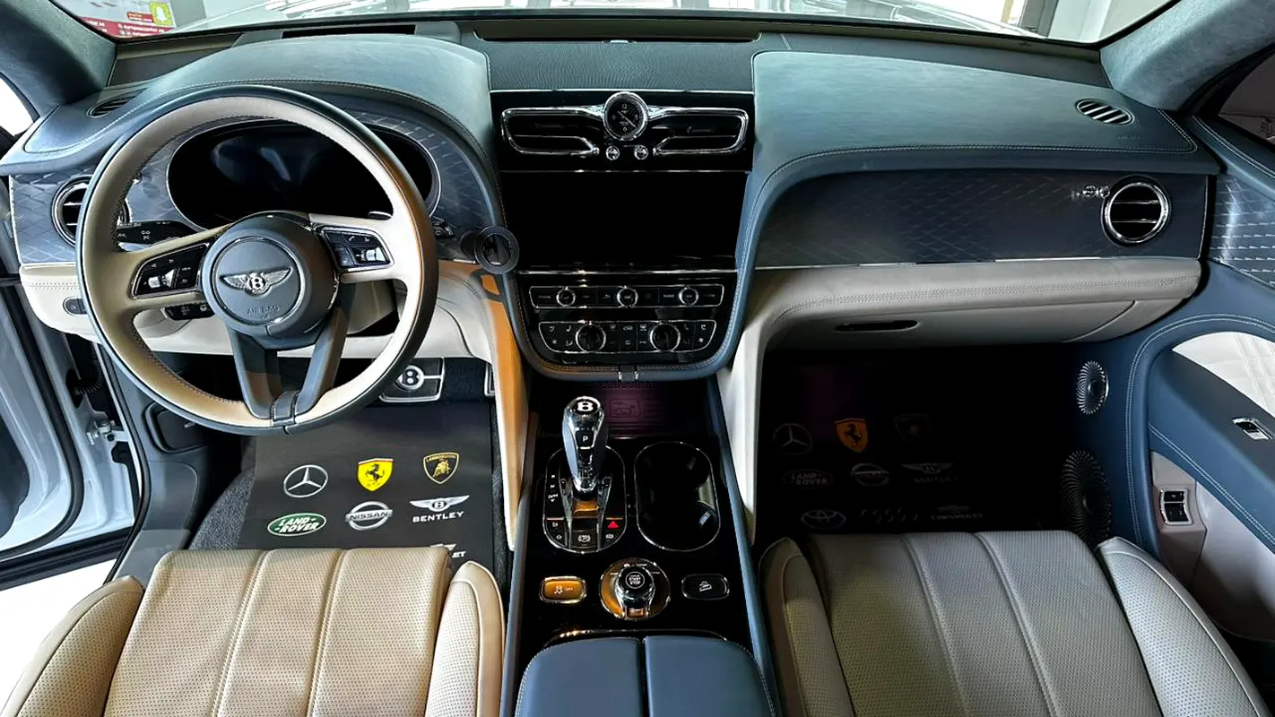 BENTLEY Bentayga Signature 2024 - photo 2 - Import Émirats | International Cars
