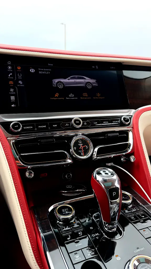 BENTLEY Flying Spur W12 2020 - photo 12 - Import Émirats | International Cars