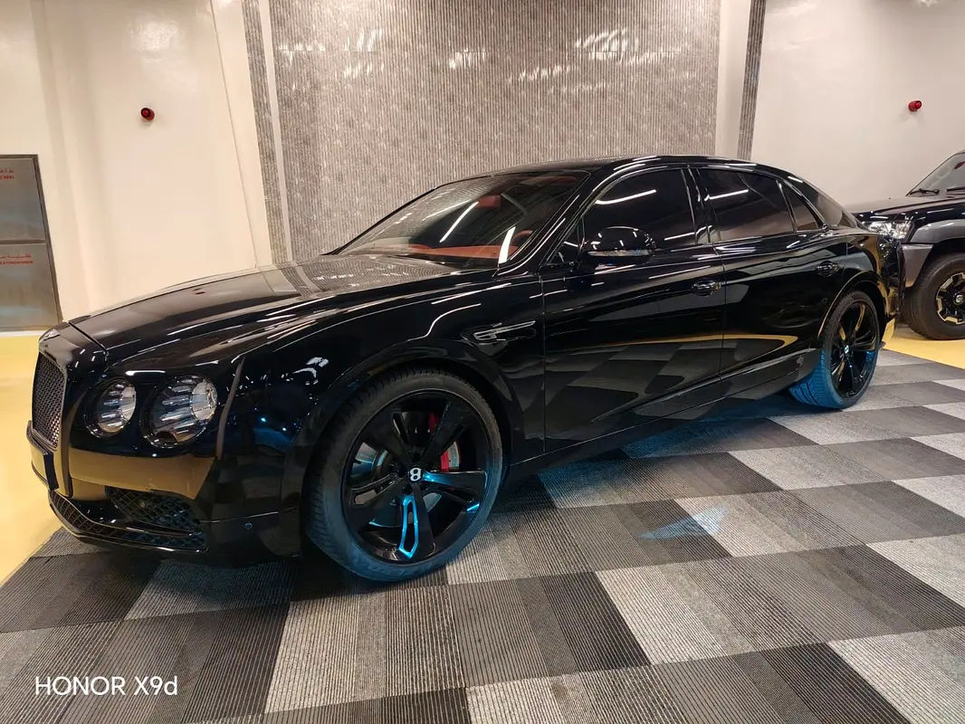 BENTLEY Flying Spur Other 2018 - photo 11 - Import Émirats | International Cars