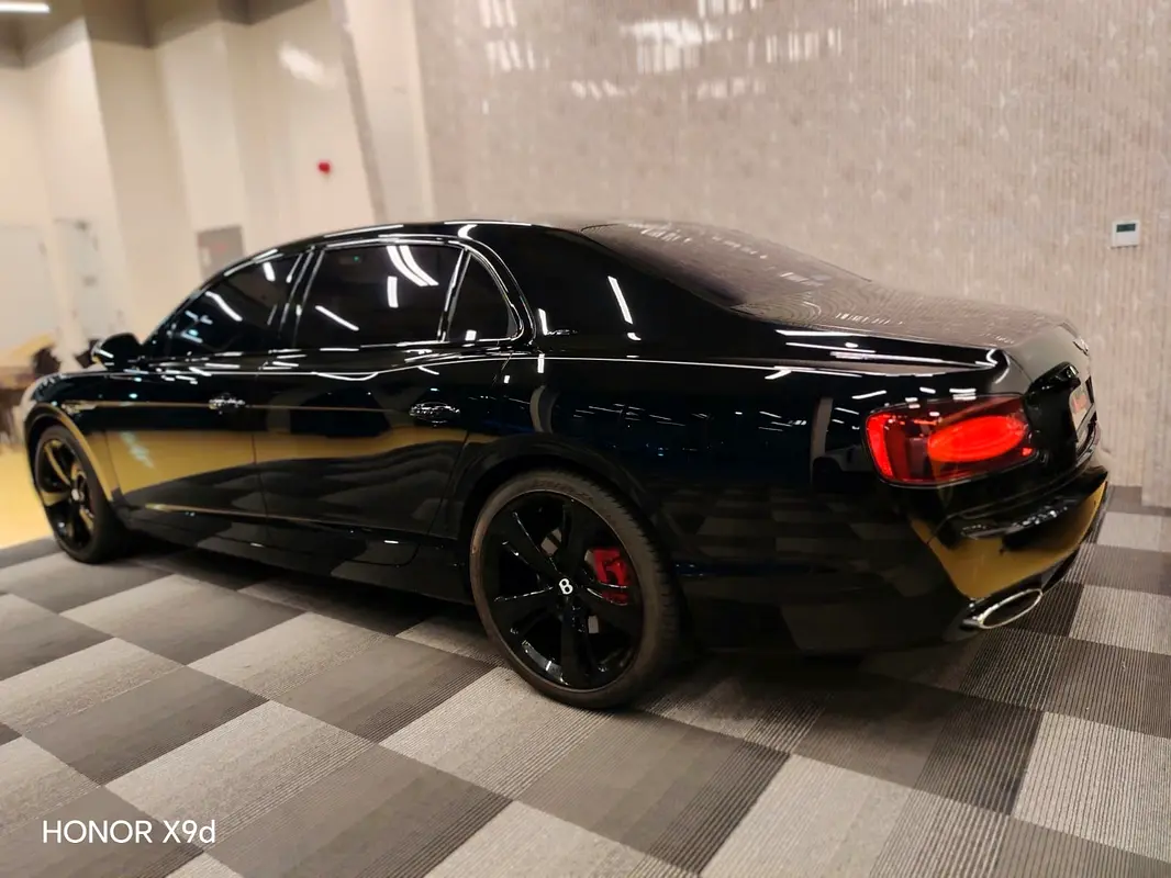 BENTLEY Flying Spur Other 2018 - photo 5 - Import Émirats | International Cars
