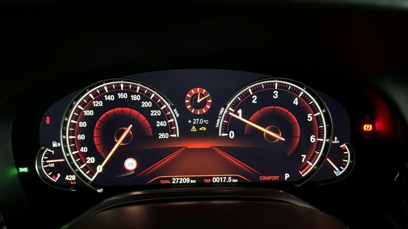 BMW 7-Series 730Li 2019 - photo 12 - Import Émirats | International Cars