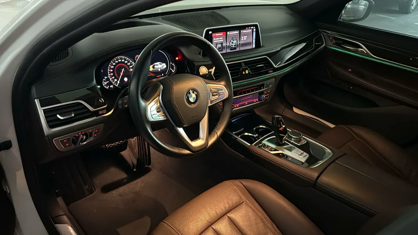 BMW 7-Series 730Li 2019 - photo 9 - Import Émirats | International Cars
