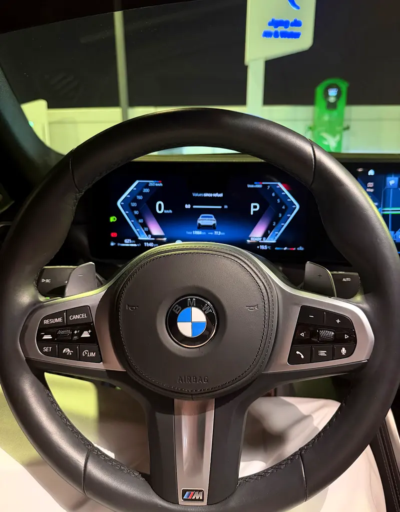 BMW 4-Series 430i 2024 - photo 12 - Import Émirats | International Cars