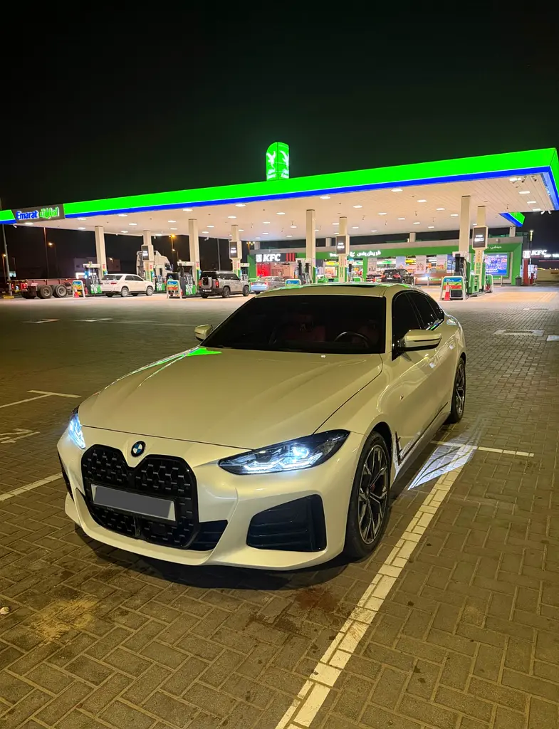 BMW 4-Series 430i 2024 - photo 5 - Import Émirats | International Cars