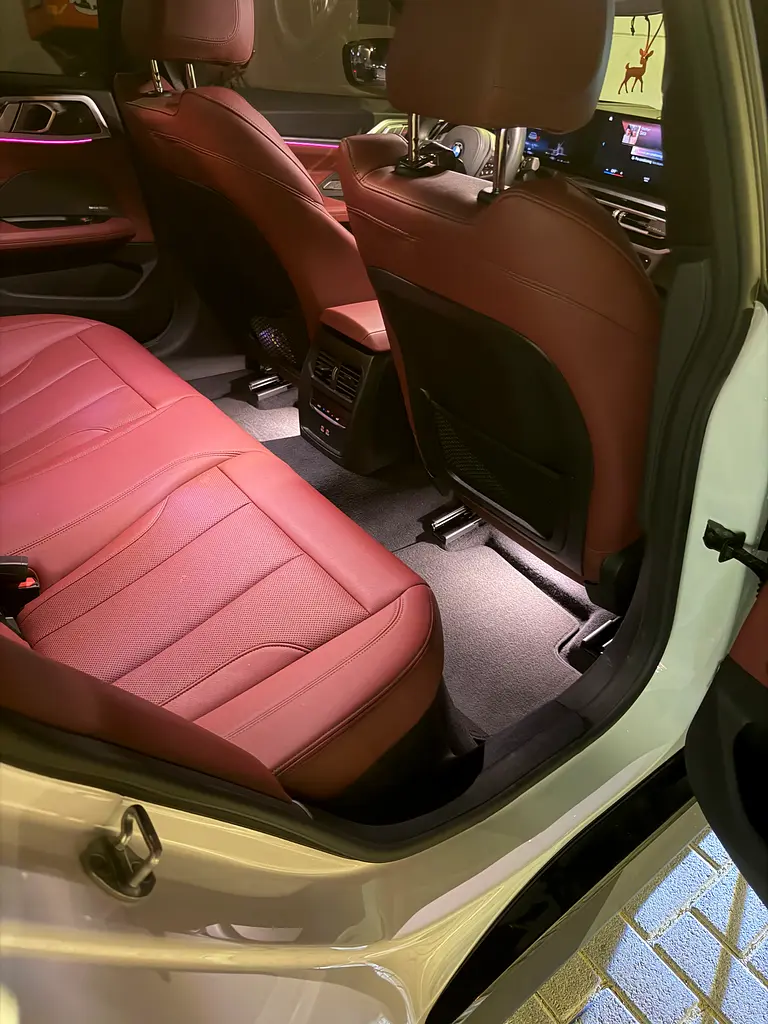 BMW 4-Series 430i 2024 - photo 9 - Import Émirats | International Cars