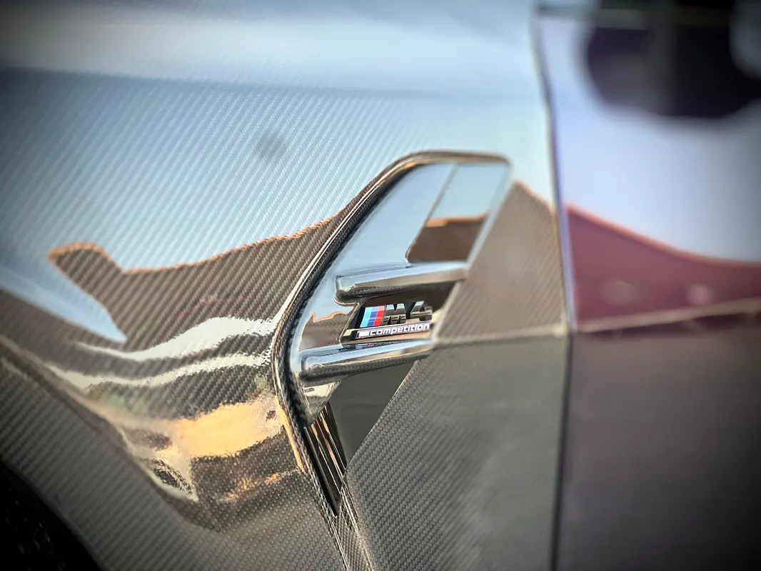 BMW M4 Competition xDrive M-Kit 2025 - photo 10 - Import Émirats | International Cars