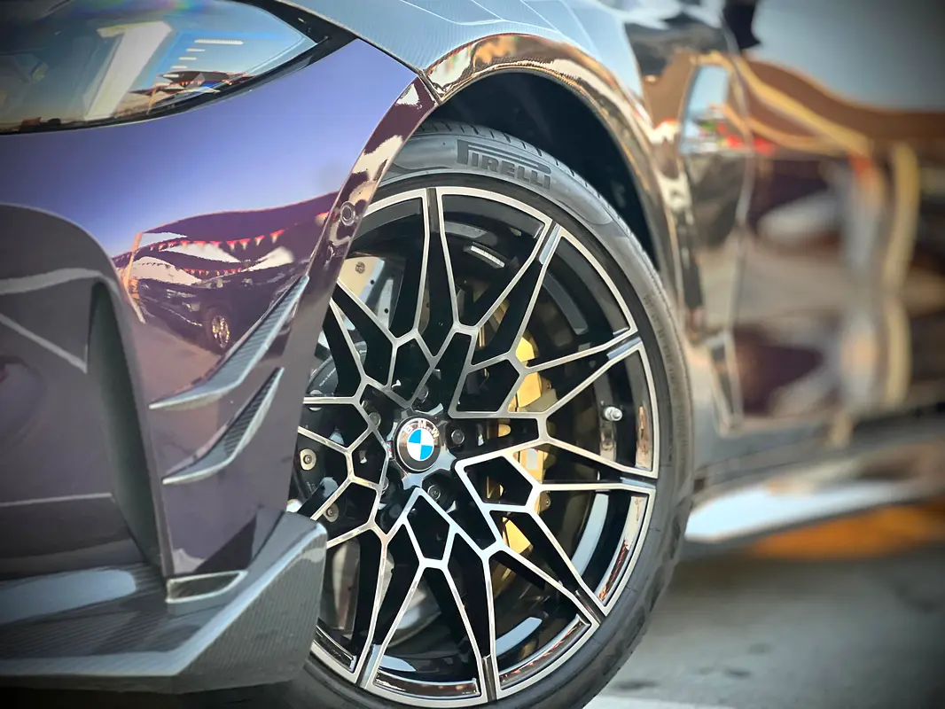 BMW M4 Competition xDrive M-Kit 2025 - photo 3 - Import Émirats | International Cars