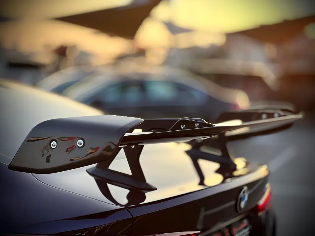 BMW M4 Competition xDrive M-Kit 2025 - photo 4 - Import Émirats | International Cars