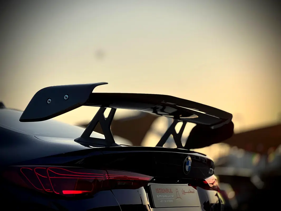 BMW M4 Competition xDrive M-Kit 2025 - photo 7 - Import Émirats | International Cars