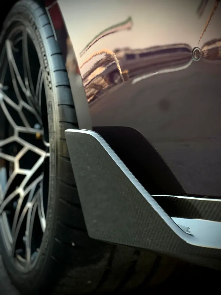 BMW M4 Competition xDrive M-Kit 2025 - photo 9 - Import Émirats | International Cars