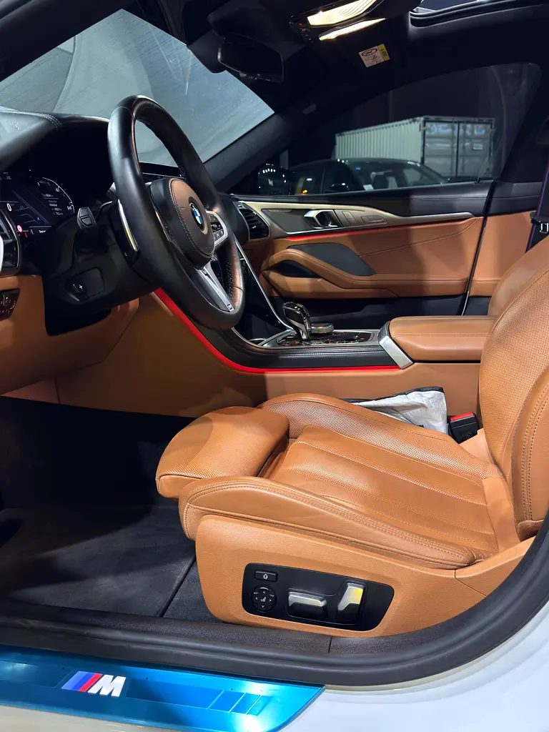 BMW 8-Series 840i 2020 - photo 11 - Import Émirats | International Cars