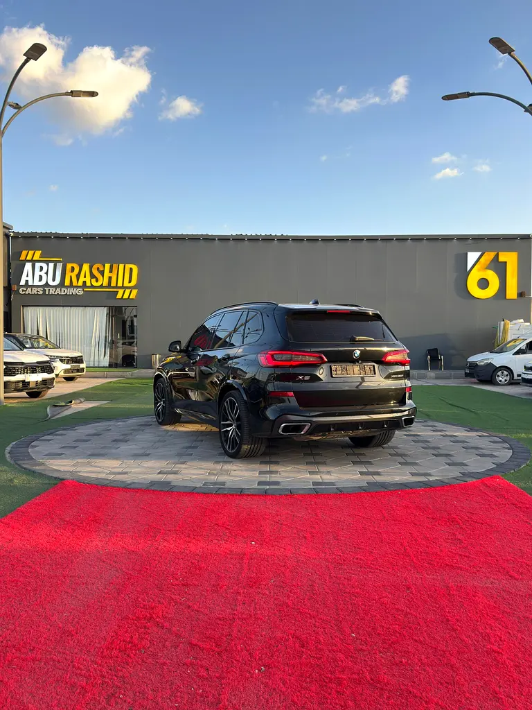 BMW X5 Xdrive50i 2019 - photo 2 - Import Émirats | International Cars