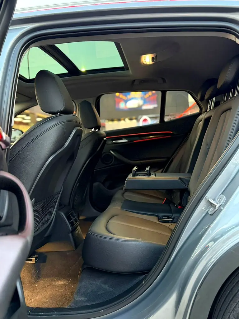 BMW X2 xDrive 20i 2023 - photo 9 - Import Émirats | International Cars