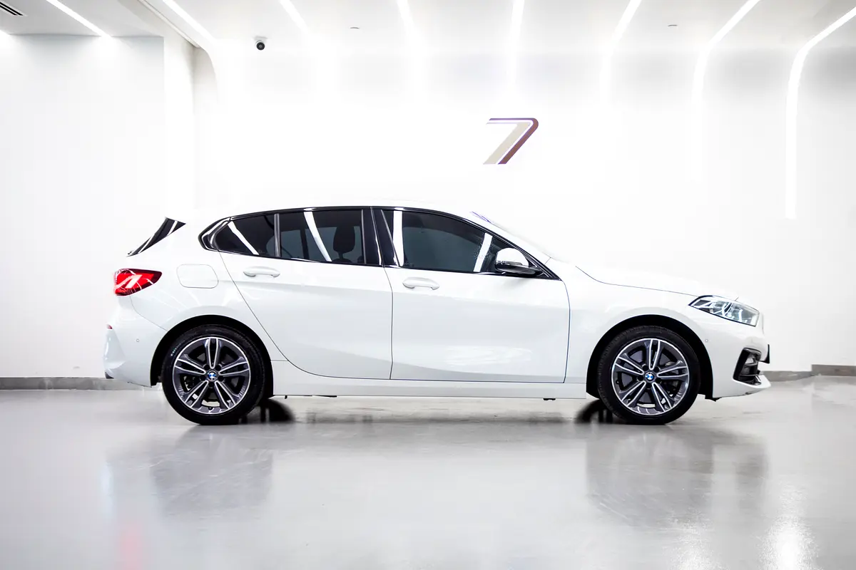 BMW 1-Series 120i 2021 - photo 3 - Import Émirats | International Cars