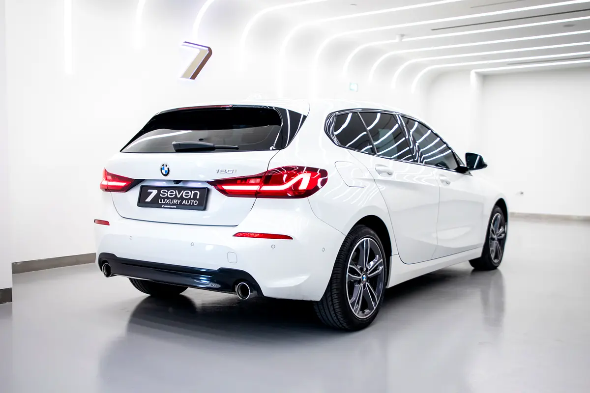 BMW 1-Series 120i 2021 - photo 4 - Import Émirats | International Cars