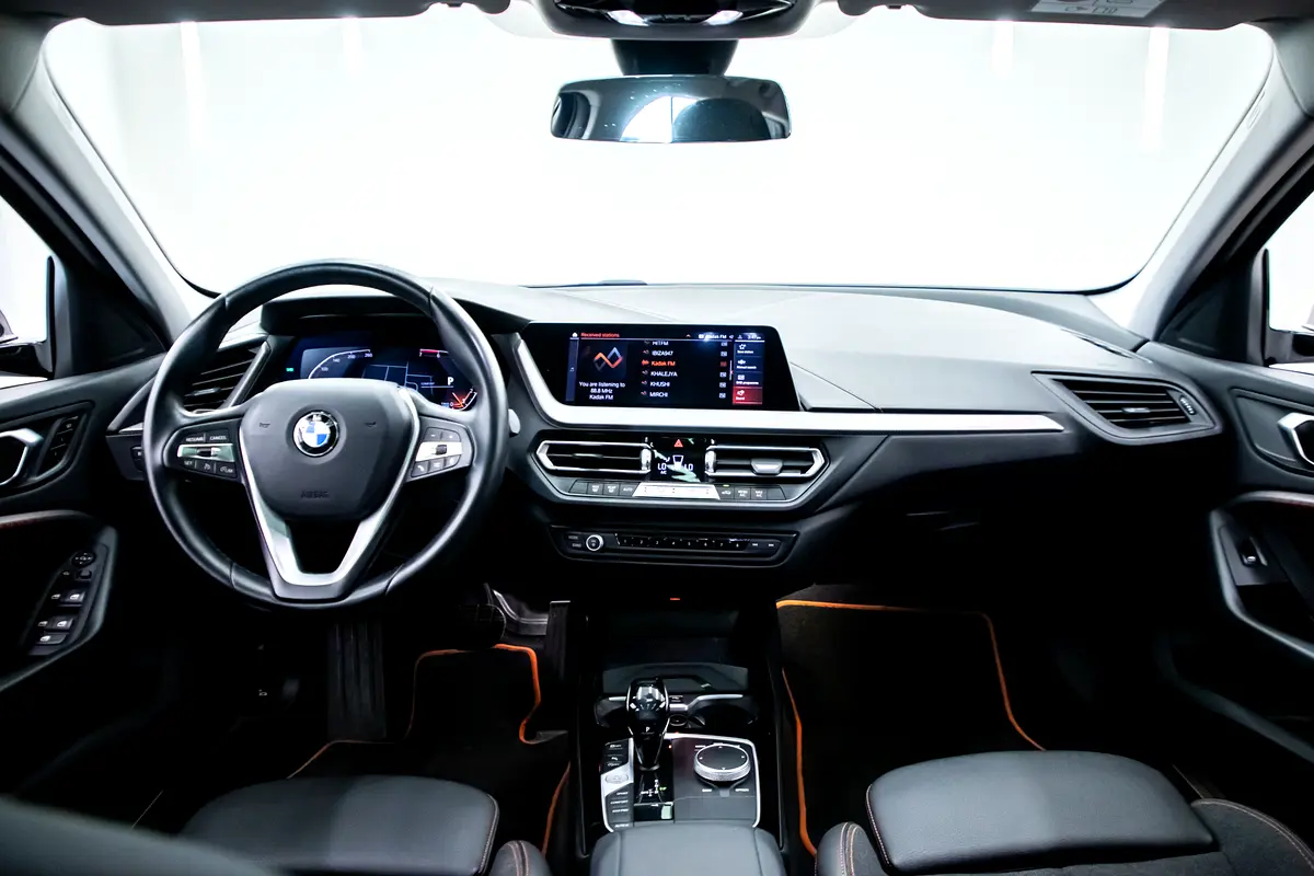 BMW 1-Series 120i 2021 - photo 7 - Import Émirats | International Cars