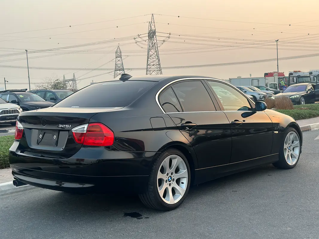 BMW 3-Series 325i 2006 - photo 3 - Import Émirats | International Cars