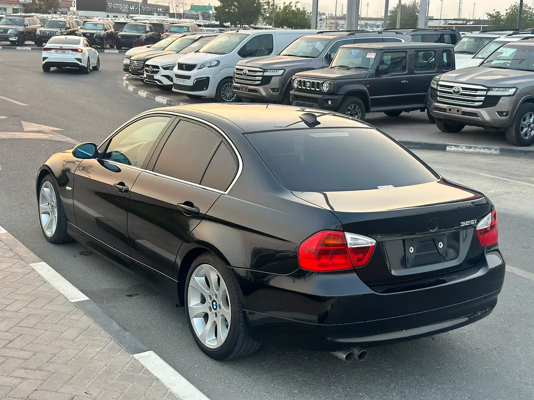 BMW 3-Series 325i 2006 - photo 7 - Import Émirats | International Cars