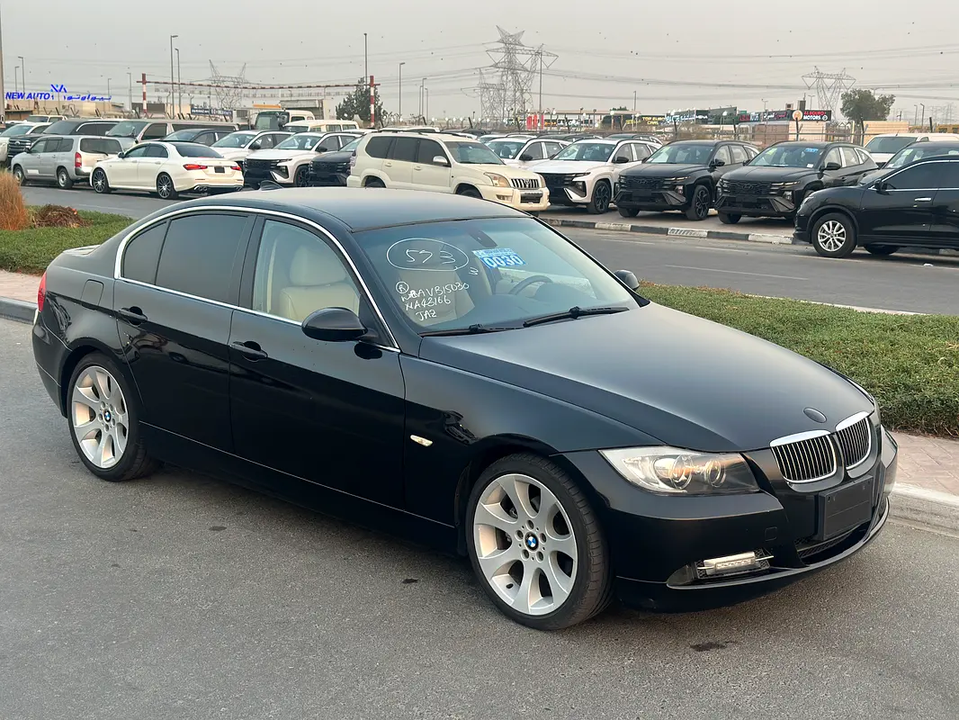 BMW 3-Series 325i 2006 - photo 8 - Import Émirats | International Cars