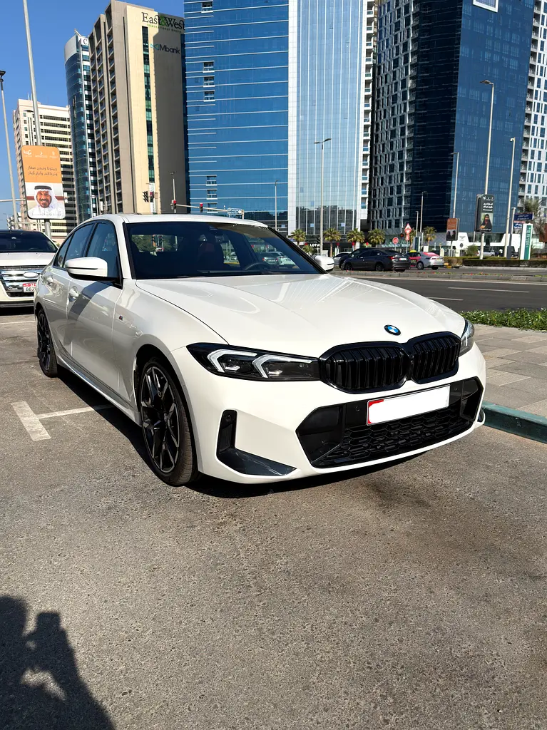 BMW 3-Series 330i 2025 - photo 3 - Import Émirats | International Cars