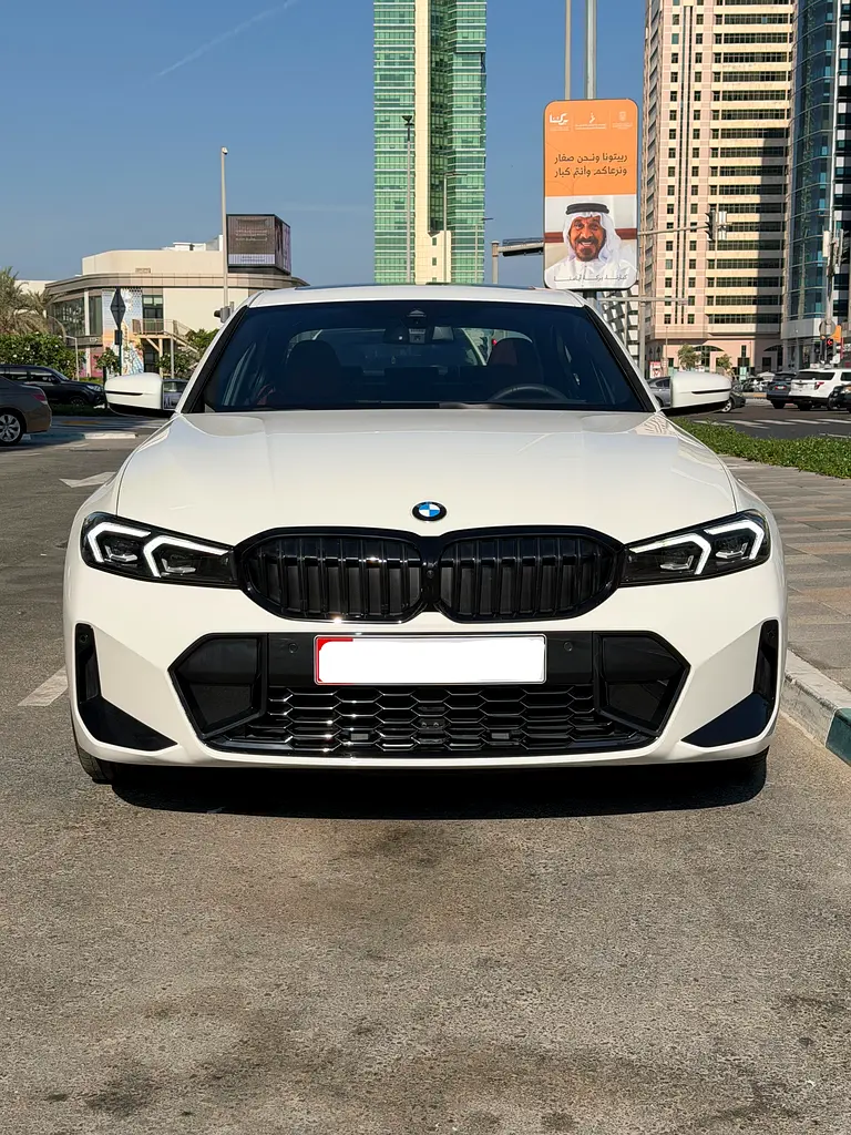 BMW 3-Series 330i 2025 - photo 5 - Import Émirats | International Cars