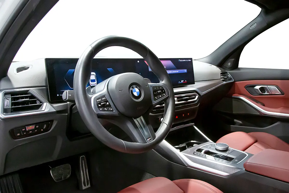 BMW 3-Series 330i 2024 - photo 5 - Import Émirats | International Cars