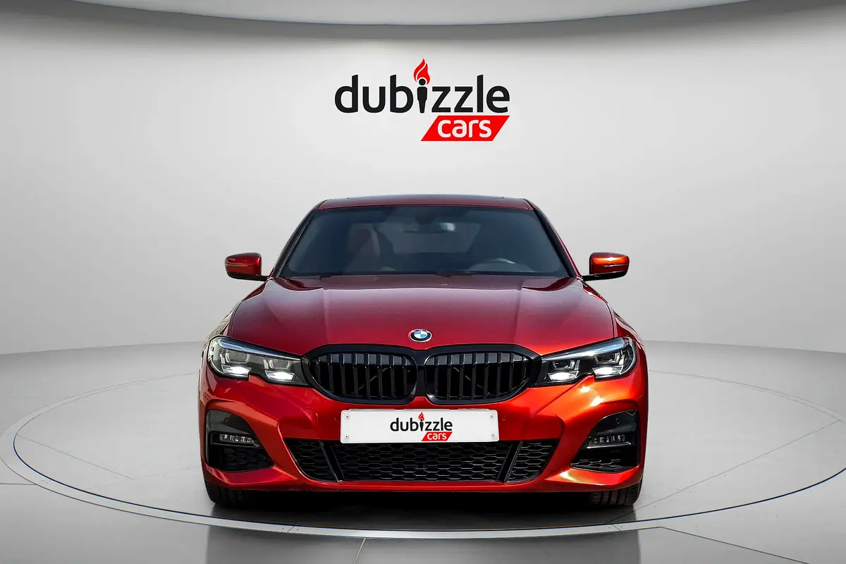 BMW 3-Series 330i 2022 - photo 2 - Import Émirats | International Cars