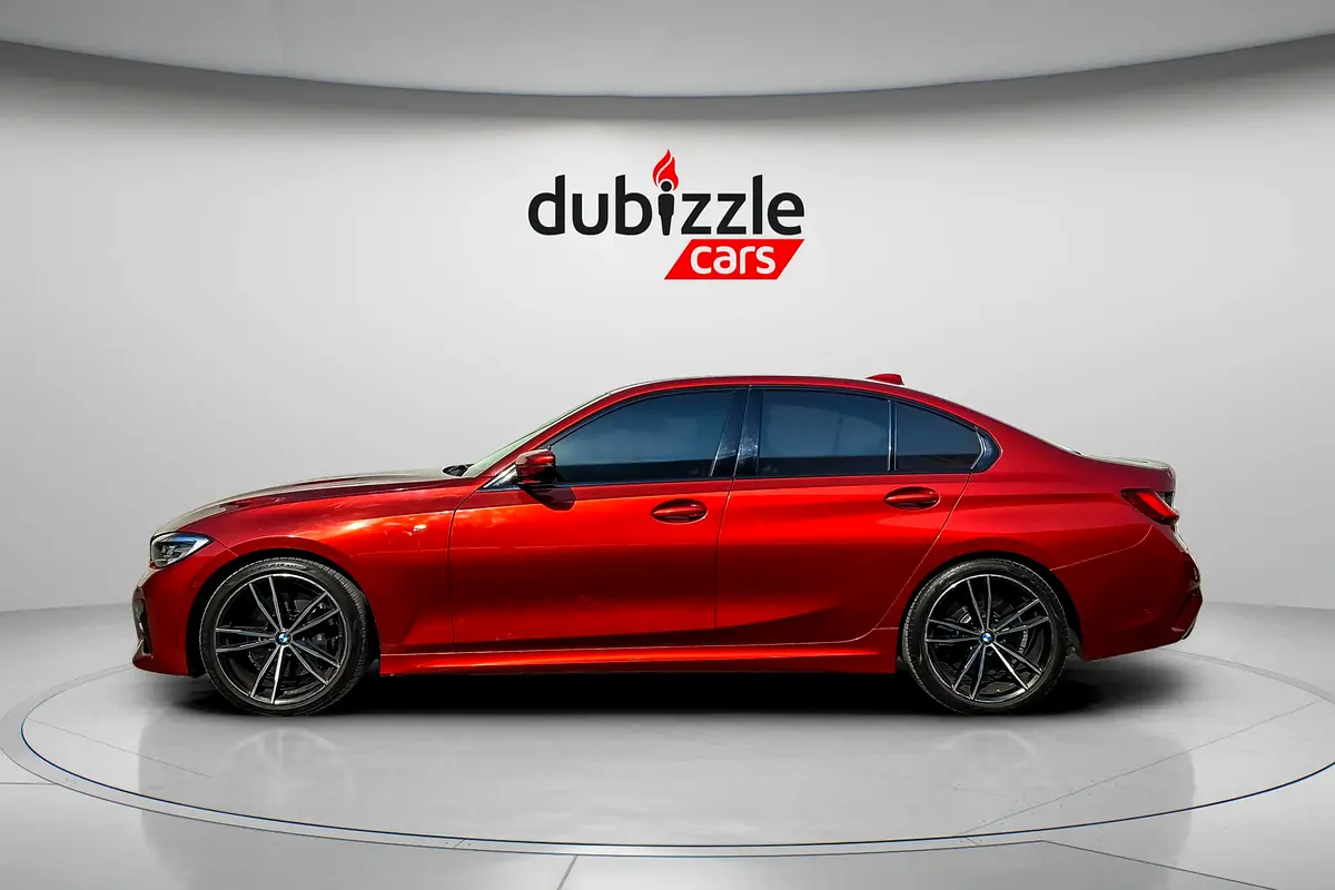 BMW 3-Series 330i 2022 - photo 5 - Import Émirats | International Cars