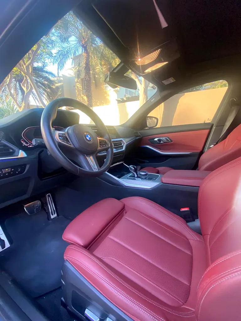 BMW 3-Series 330i 2022 - photo 7 - Import Émirats | International Cars