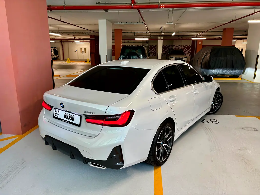 BMW 3-Série 320i 2023