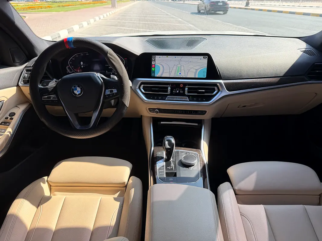 BMW 3-Series 330i 2019 - photo 7 - Import Émirats | International Cars