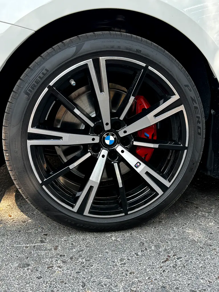 BMW 5-Series 530i M Sport 2026 - photo 7 - Import Émirats | International Cars